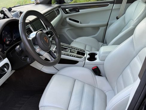 Used 2018 Porsche Macan GTS AWD/4WD image 10