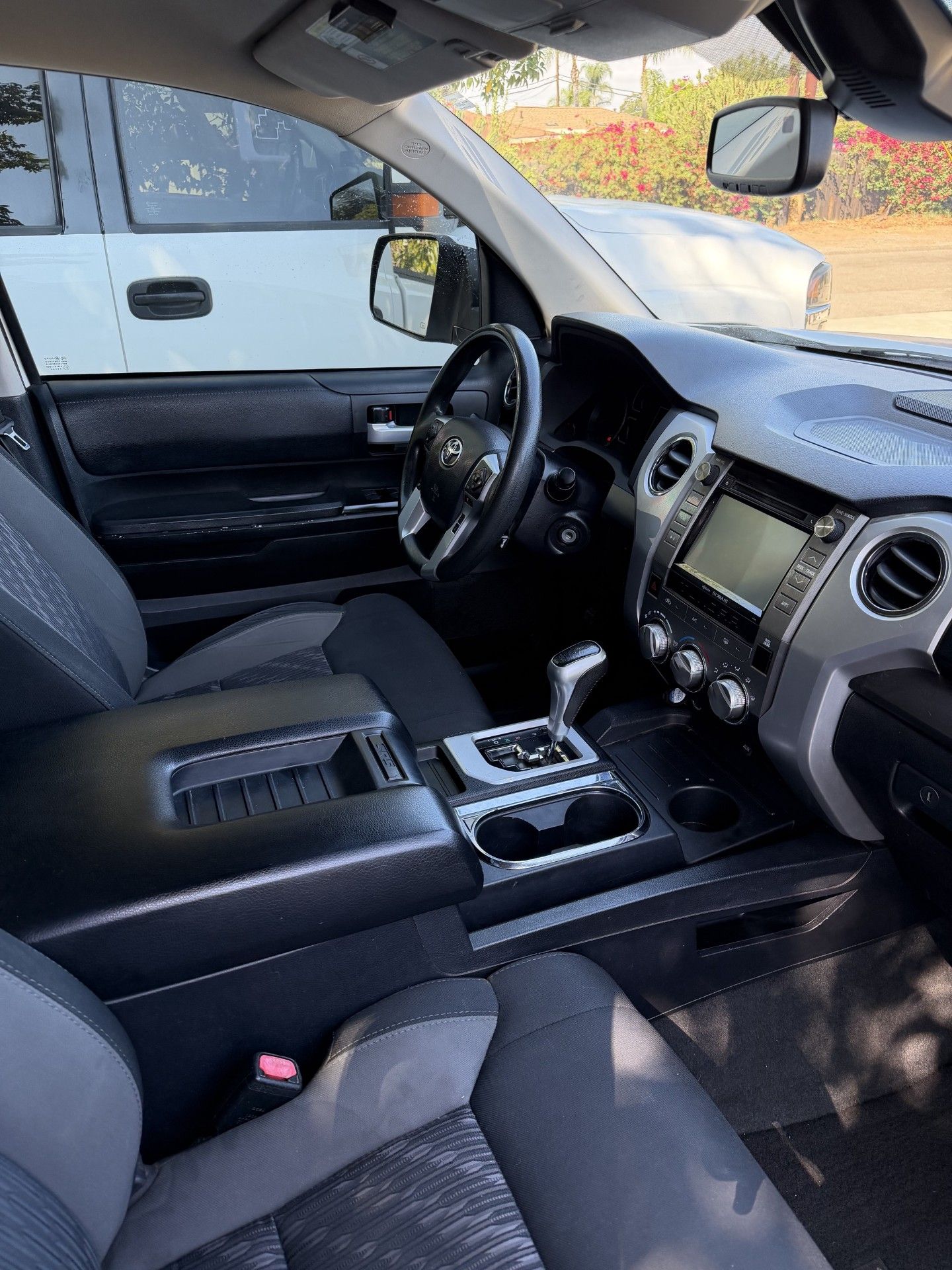 Used 2018 Toyota Tundra SR5 w/ TRD Sport Package RWD image 5