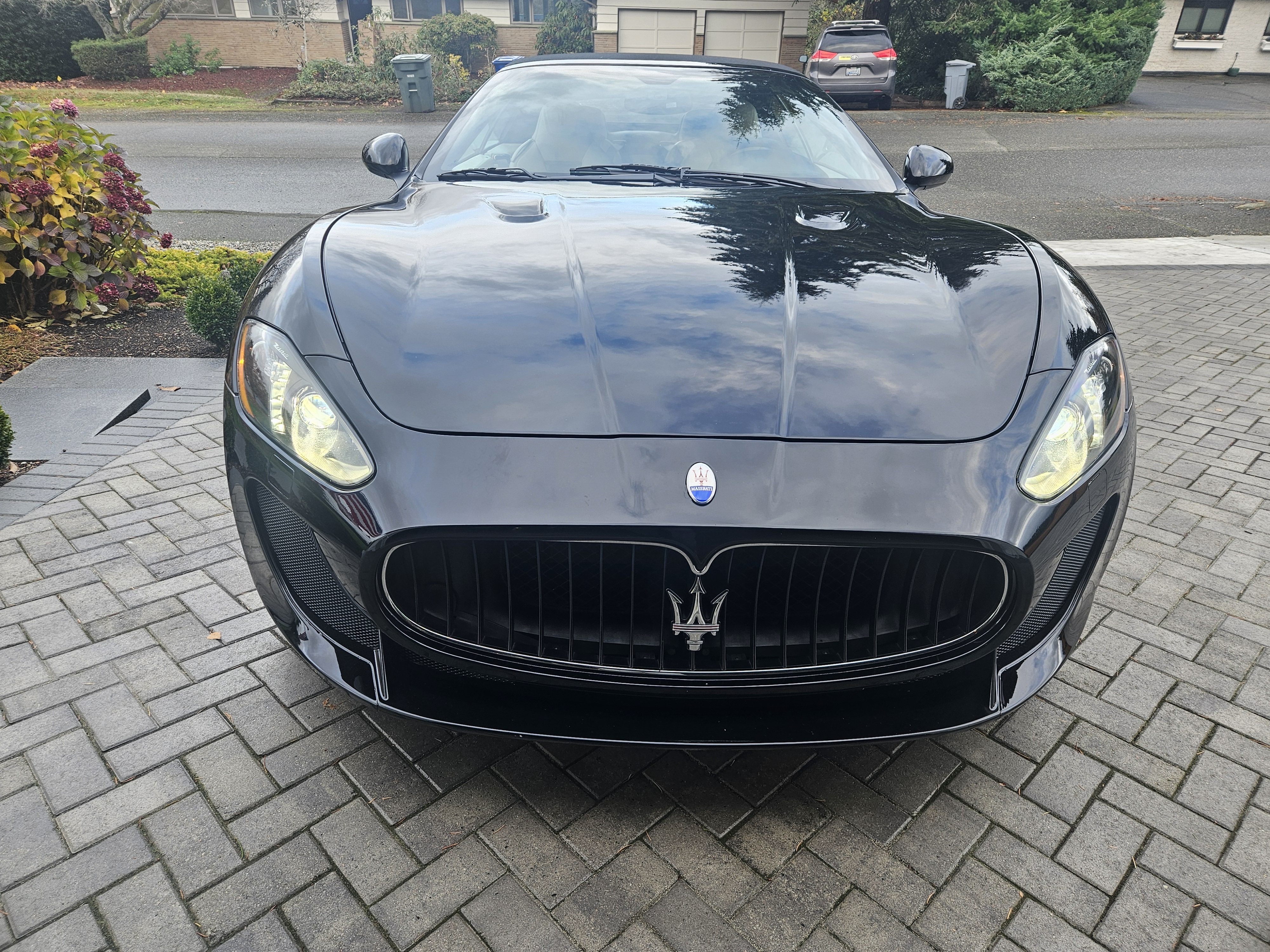 Used 2014 Maserati GranTurismo MC RWD image 8