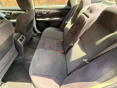 Used 2013 Nissan Altima 2.5 SV w/ 2.5SV Convenience Pkg FWD image 5