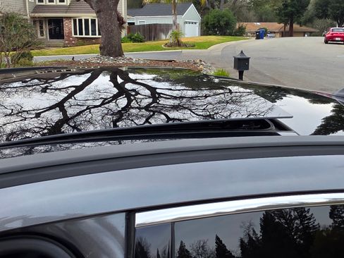 Used 2020 Ford Escape Titanium w/ Titanium Premium Package 2.0 image 25