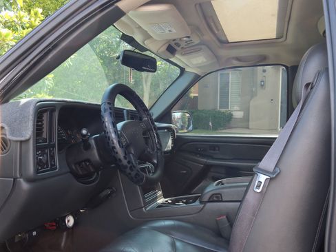 Used 2006 Chevrolet Silverado 1500 LT w/ Vortecmax Performance Pack RWD image 11