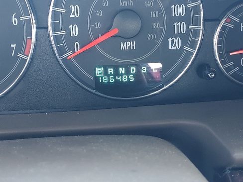 Used 2001 Chrysler Sebring LX image 16