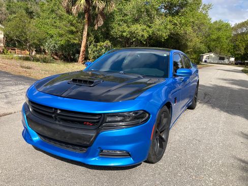Used 2015 Dodge Charger R/T image 1