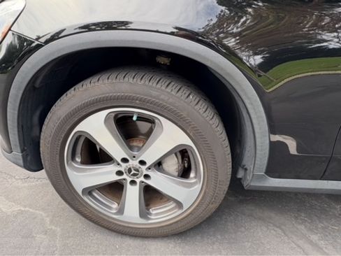 Used 2019 Mercedes-Benz GLC 300 4MATIC Coupe image 16