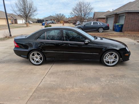 Used 2005 Mercedes-Benz C 55 AMG Sedan image 9