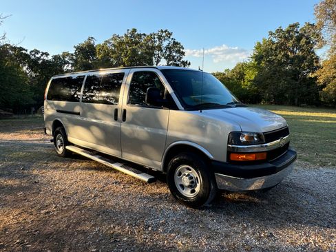Used 2012 Chevrolet Express 3500 LT w/ LT Preferred Equipment Group image 1