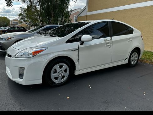 Used 2011 Toyota Prius Three image 4