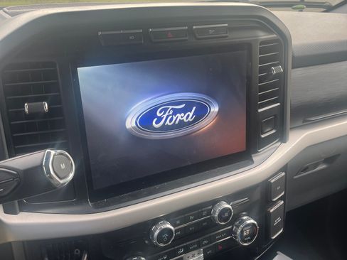 Used 2021 Ford F150 XLT w/ Equipment Group 302A High image 4