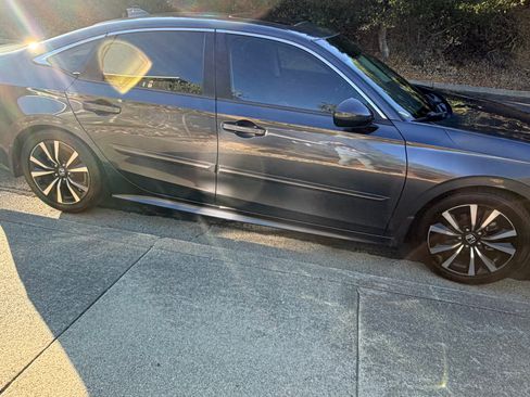 Used 2022 Honda Civic EX image 6