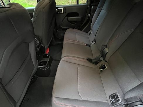 Used 2023 Jeep Gladiator Rubicon w/ LED Lighting Group image 20