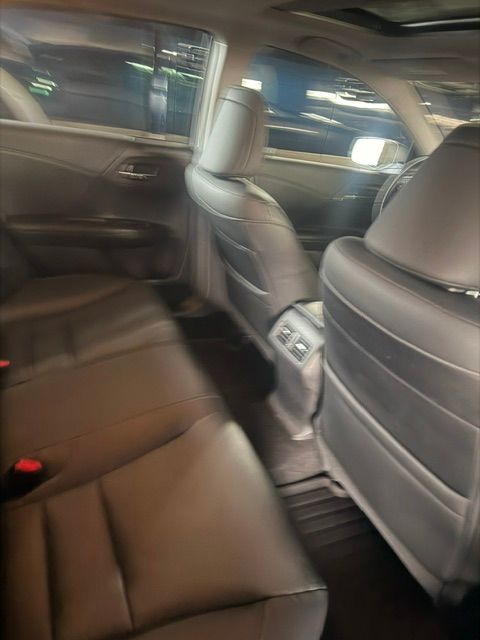 Used 2017 Honda Accord Touring image 14