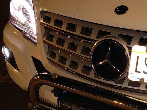 Used 2011 Mercedes-Benz ML 350 4MATIC image 4