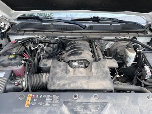 Used 2018 Chevrolet Silverado 1500 LT AWD/4WD image 16