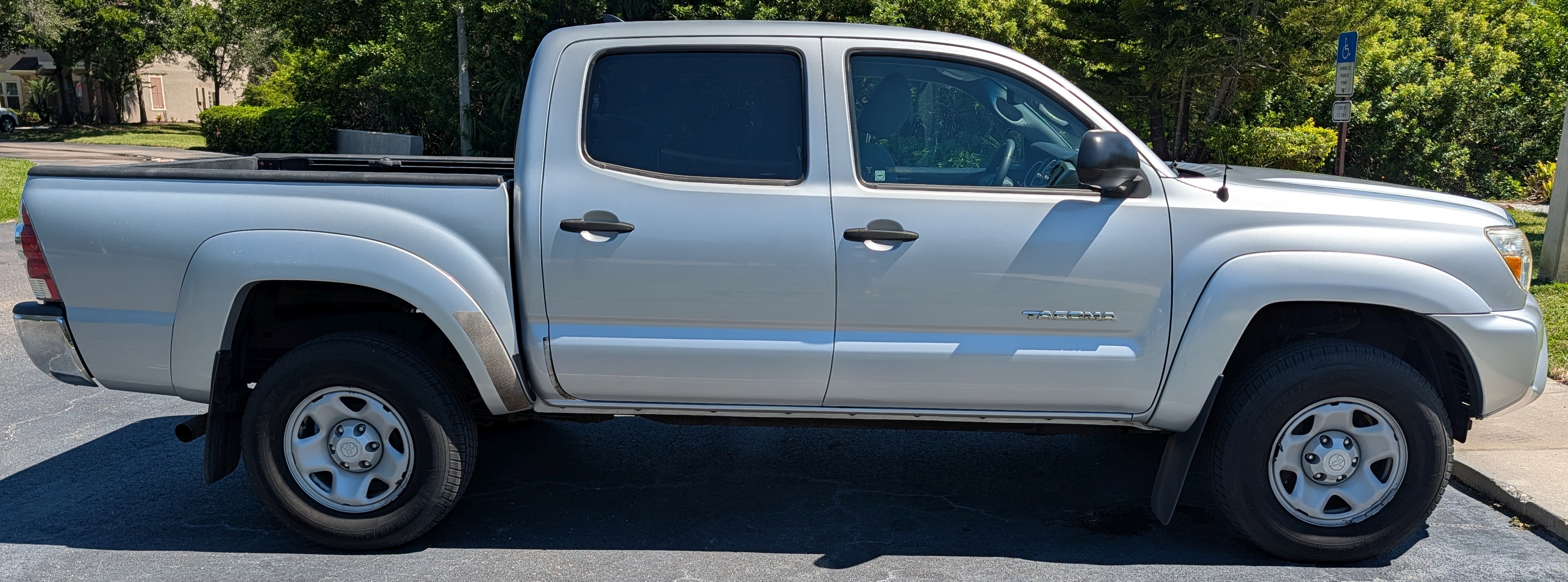 Used 2012 Toyota Tacoma PreRunner w/ SR5 Pkg RWD image 18