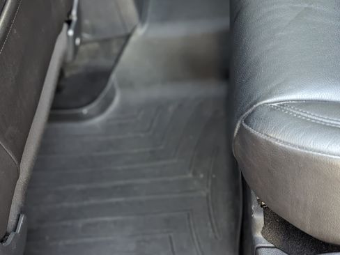 Used 2016 Volkswagen Tiguan SEL image 25