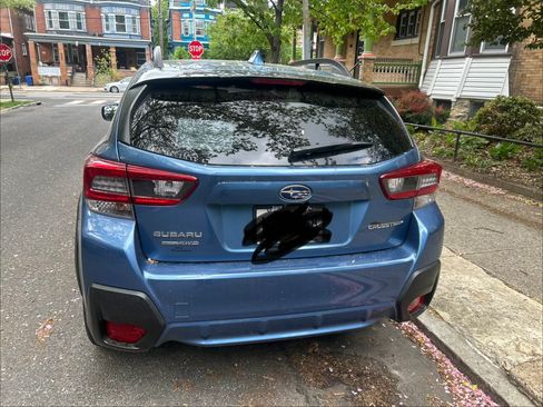 Used 2021 Subaru Crosstrek 2.0i Premium image 6