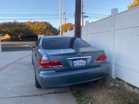 Used 2005 Lexus ES 330 image 1