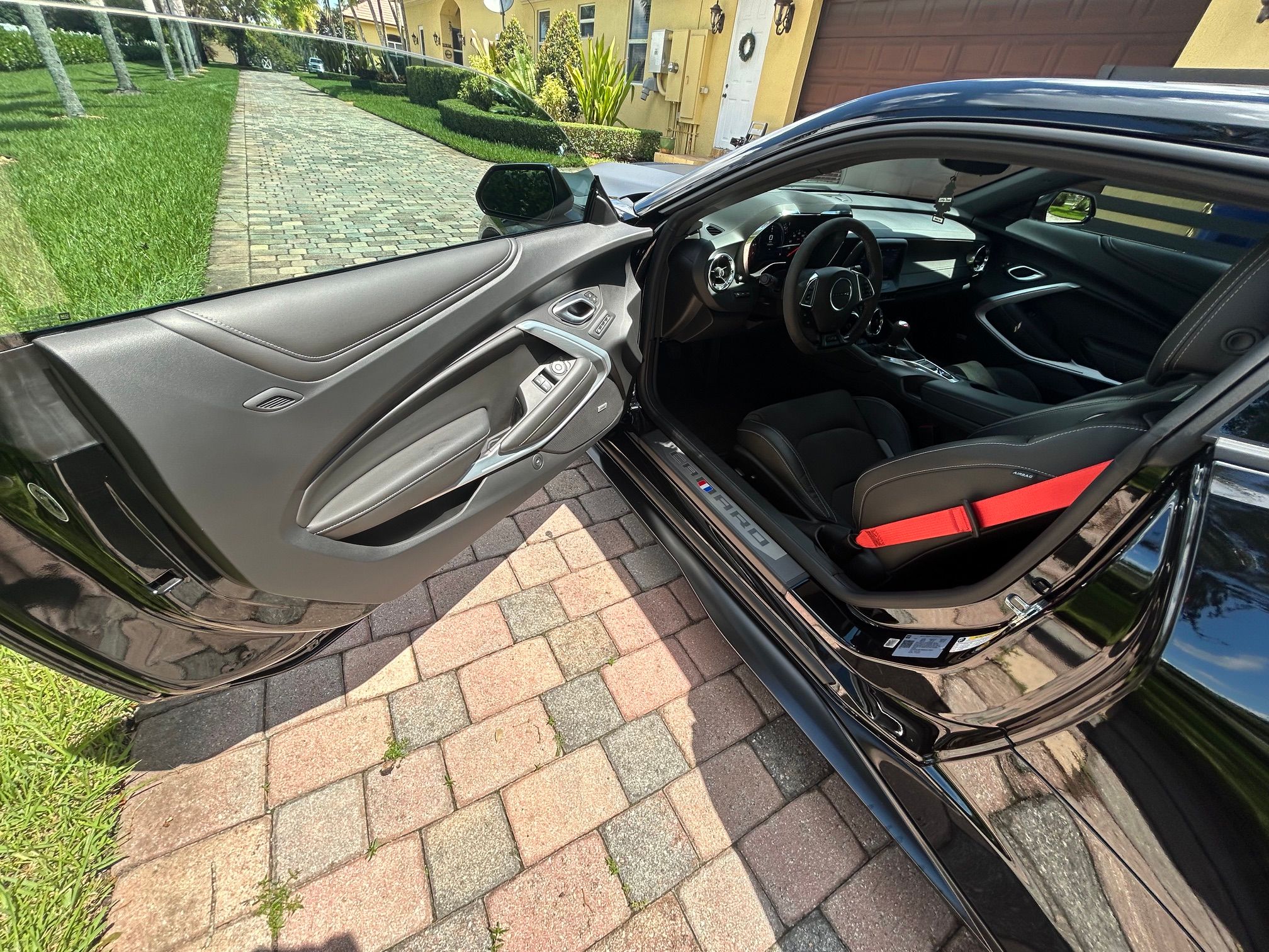 Used 2022 Chevrolet Camaro SS RWD image 12