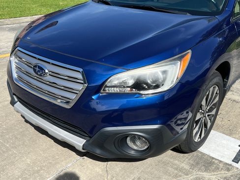 Used 2016 Subaru Outback 2.5i Limited AWD/4WD image 4