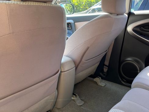 Used 2007 Toyota RAV4 2WD image 26