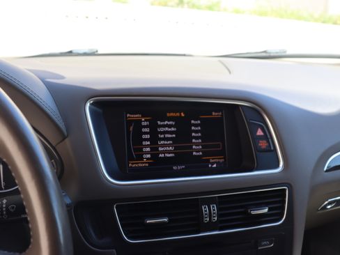 Used 2014 Audi Q5 2.0T Prestige image 9