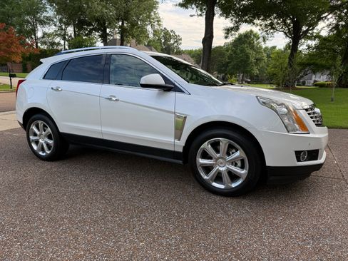 Used 2014 Cadillac SRX Premium FWD image 4