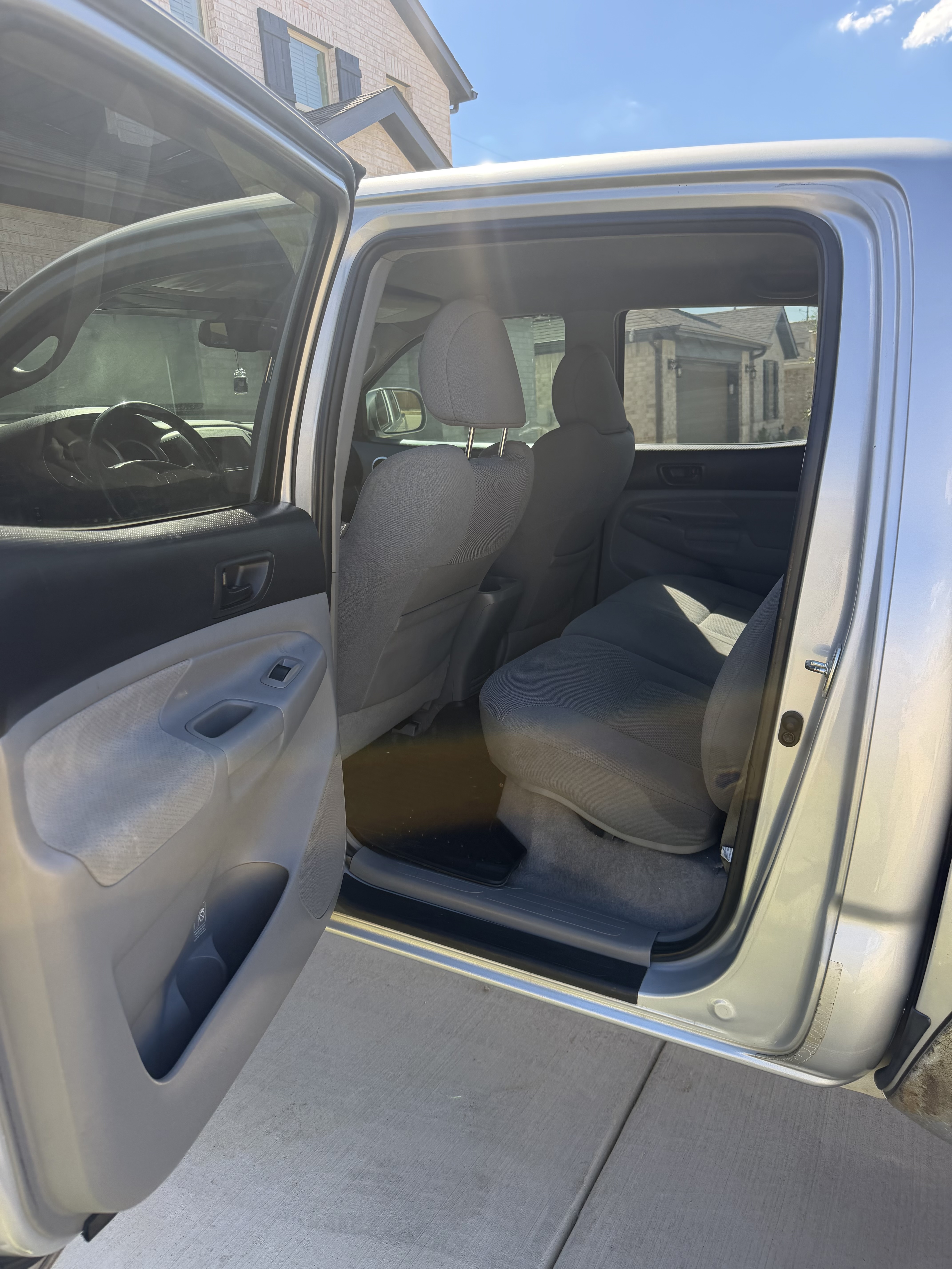Used 2010 Toyota Tacoma PreRunner w/ TRD Sport Pkg RWD image 13