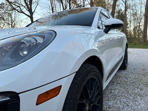 Used 2017 Porsche Macan GTS image 8