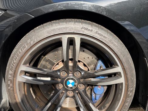 Used 2015 BMW M4 Convertible image 15