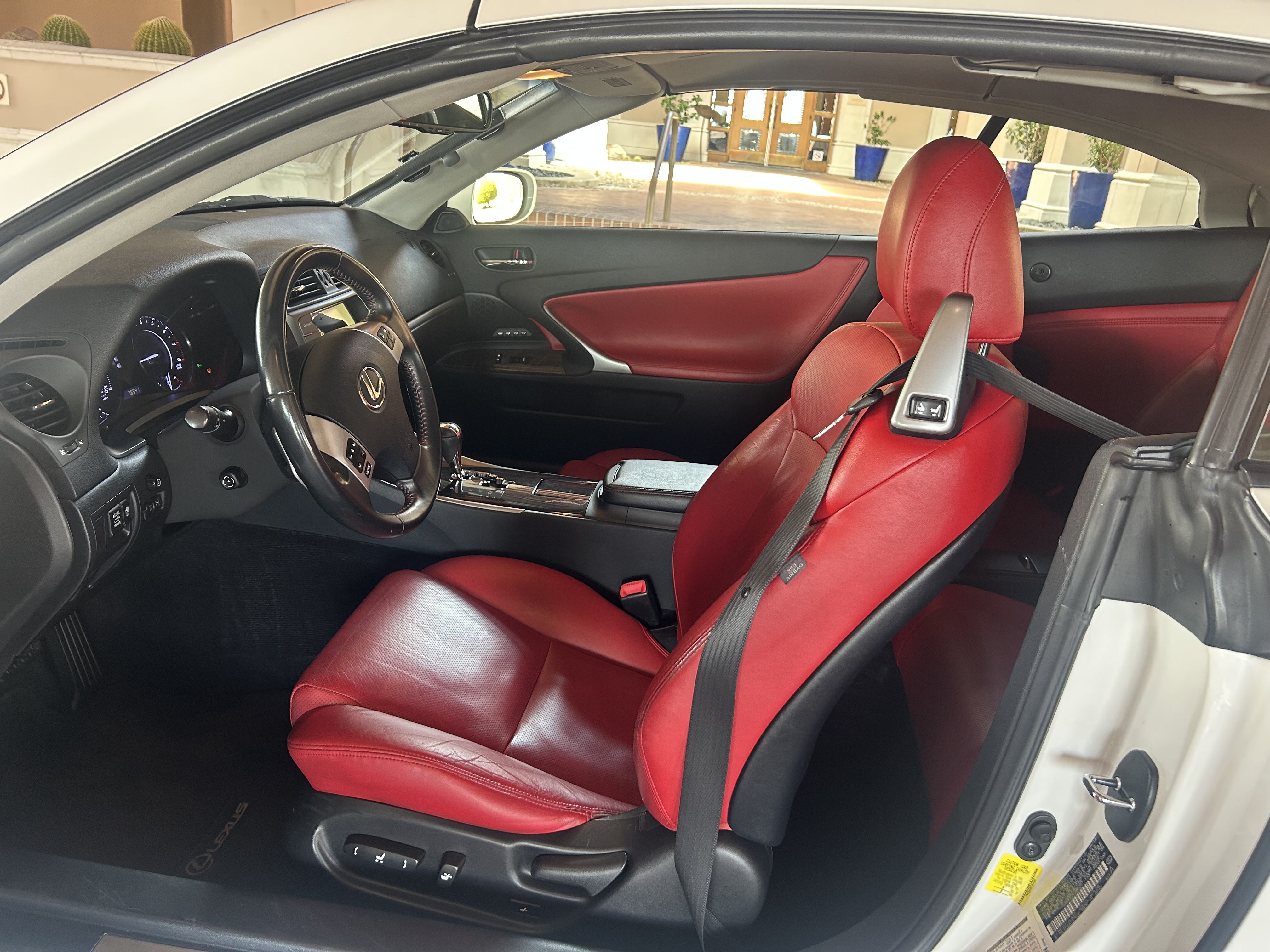 Used 2015 Lexus IS 350C w/ Luxury Package RWD image 14