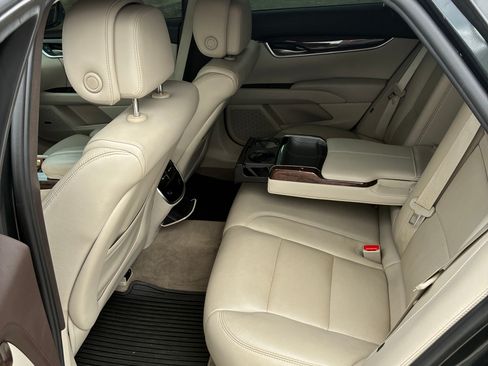 Used 2014 Cadillac XTS Luxury AWD/4WD image 10