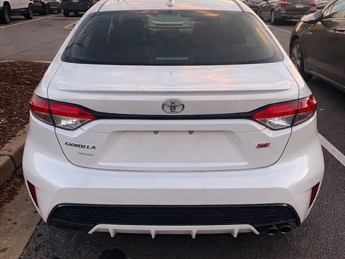 Used 2022 Toyota Corolla SE image 8