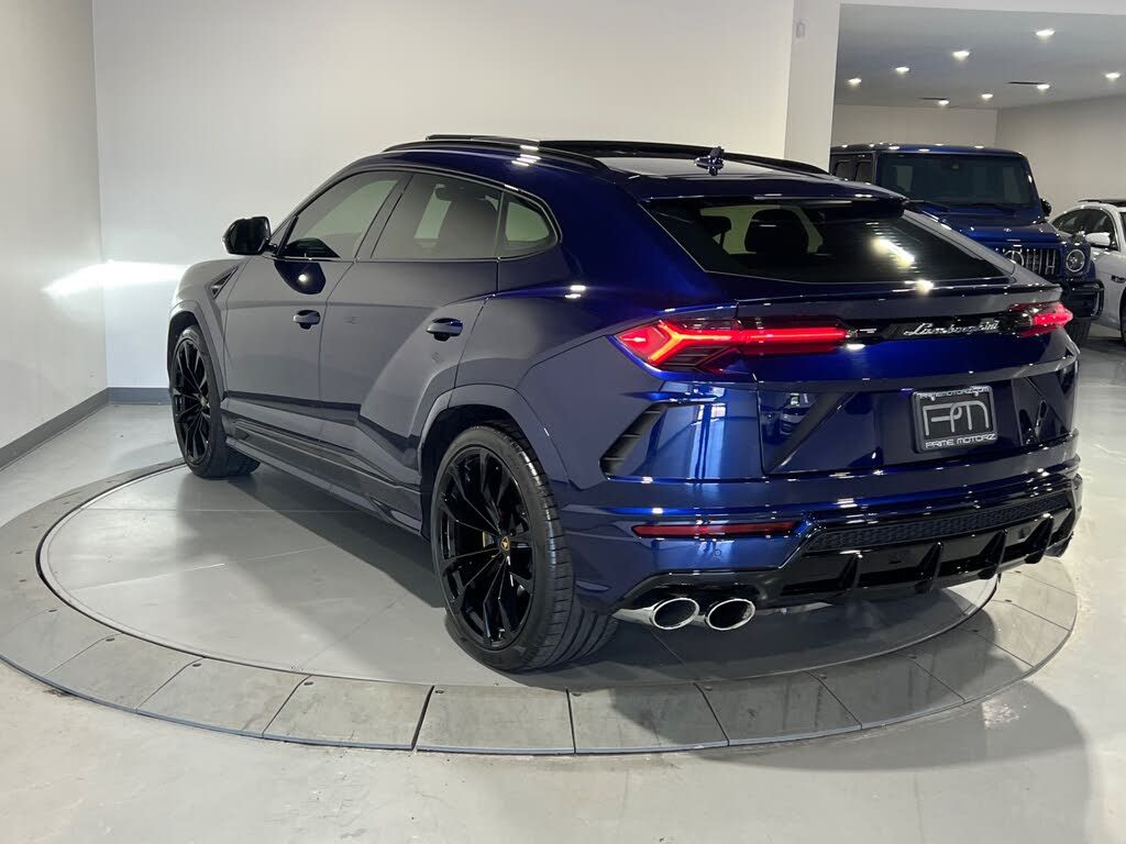 Used 2021 Lamborghini Urus AWD/4WD image 10