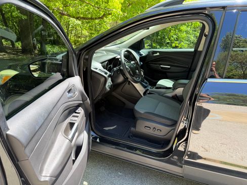 Used 2014 Ford Escape SE w/ Equipment Group 201A FWD image 6