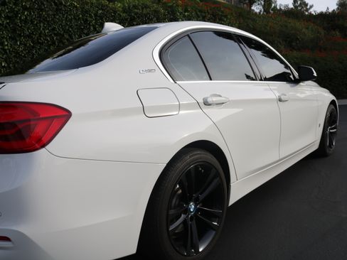 Used 2017 BMW 330e image 14