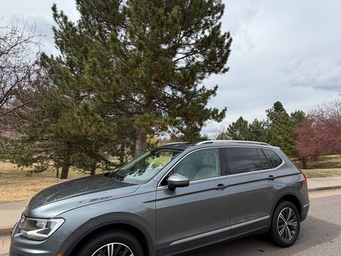 Used 2018 Volkswagen Tiguan SEL image 5