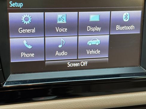 Used 2014 Toyota Corolla LE FWD image 11