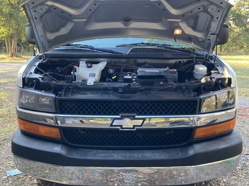 Used 2012 Chevrolet Express 3500 LT w/ LT Preferred Equipment Group image 27