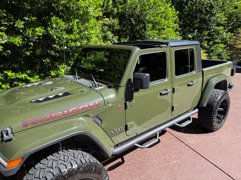Used 2021 Jeep Gladiator Rubicon AWD/4WD image 12