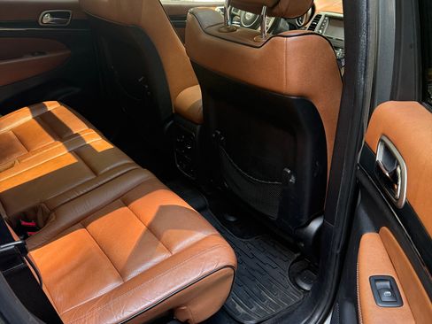 Used 2012 Jeep Grand Cherokee Overland Summit RWD image 20