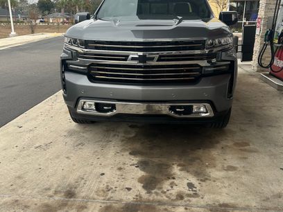 Used 2019 Chevrolet Silverado 1500 High Country w/ Technology Package