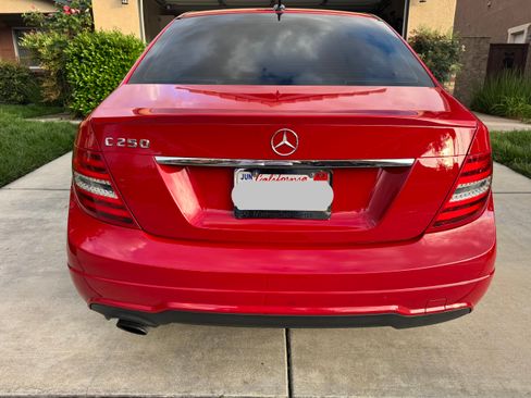 Used 2014 Mercedes-Benz C 250 Sedan image 8