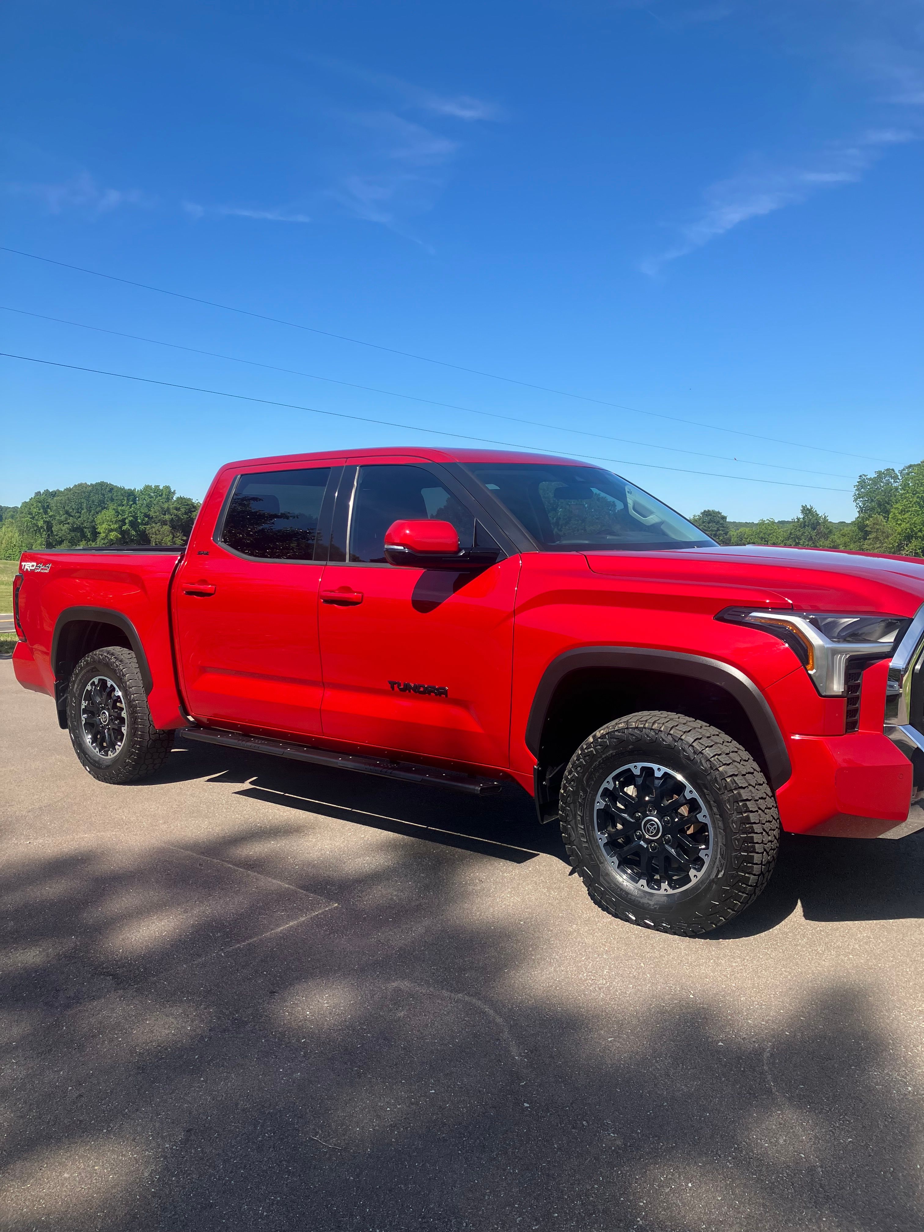 Used 2022 Toyota Tundra SR5 w/ TRD Off-Road Package AWD/4WD image 8