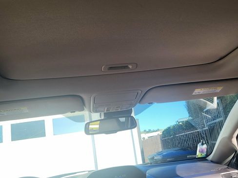 Used 2017 Honda Odyssey EX-L image 9