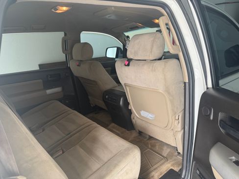 Used 2008 Toyota Sequoia SR5 image 6