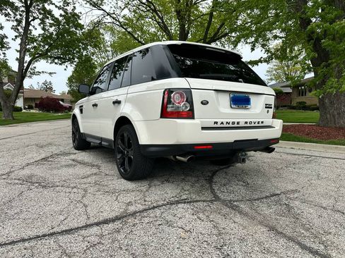 Used 2010 Land Rover Range Rover Sport Supercharged AWD/4WD image 11