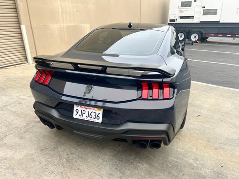 Used 2024 Ford Mustang Dark Horse image 8
