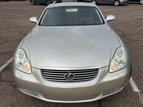 Used 2004 Lexus SC 430 Convertible image 2