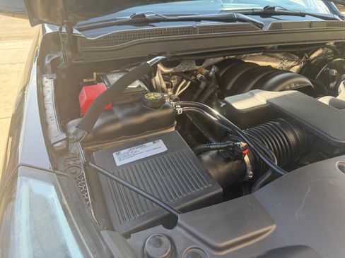 Used 2017 GMC Yukon SLT AWD/4WD image 21